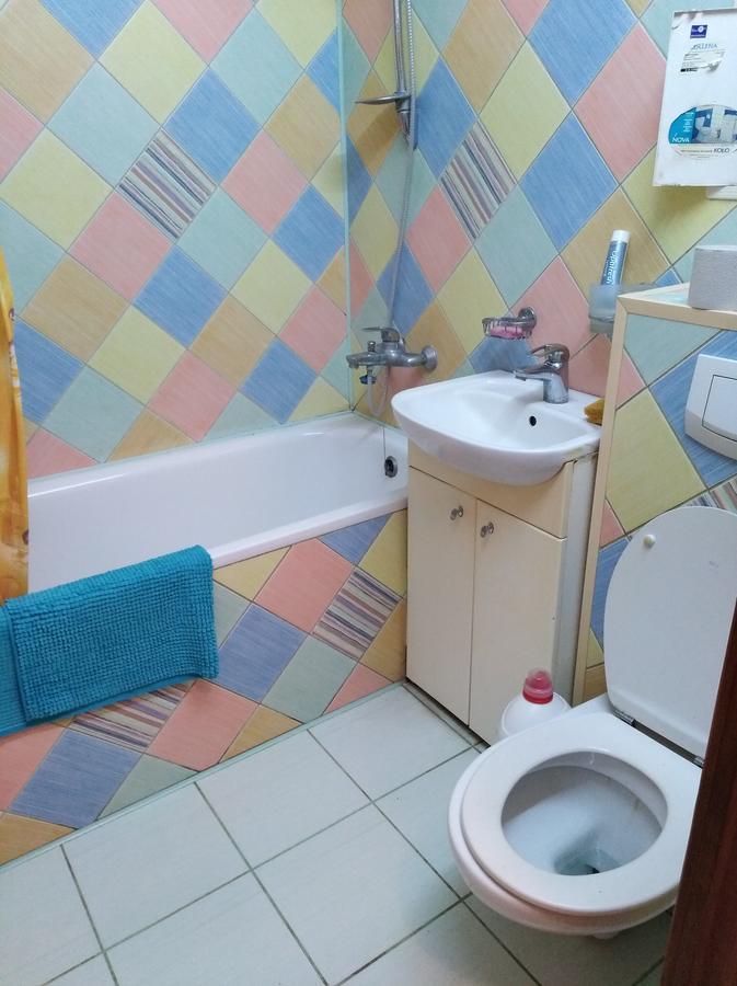 Apartment On Voli Avenue 21 Loetsk Buitenkant foto